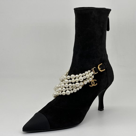 CHANEL 21A Suede Pearl String CC Charm Logo Ankle Bootie Boots Kitten Heel - Picture 3 of 16